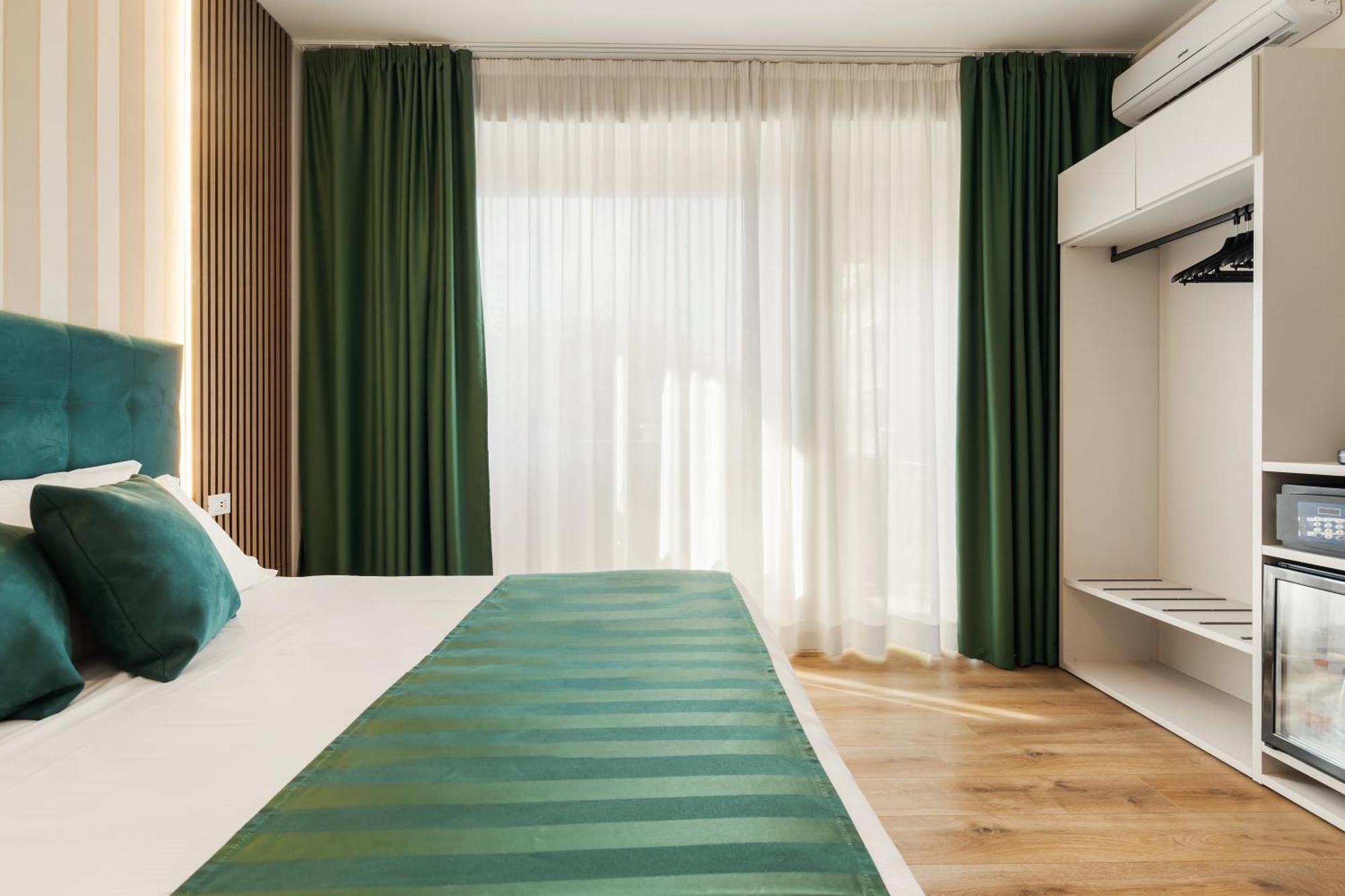 Отель Albadea Deluxe Рим Экстерьер фото